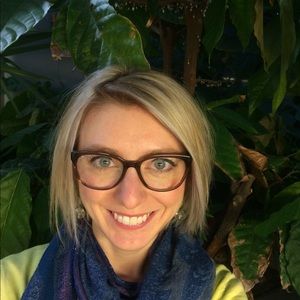 Meet your Posher, Alexia